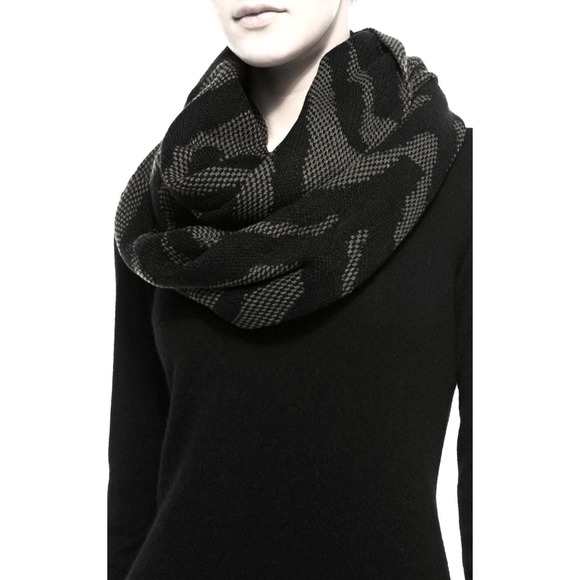 Michael stars wild side eternity scarf
